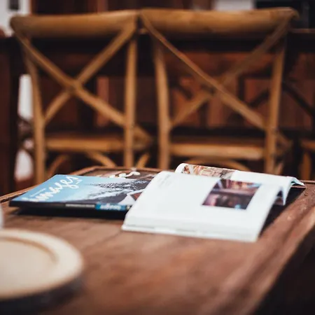 Maison Carrel Elegant 6 *